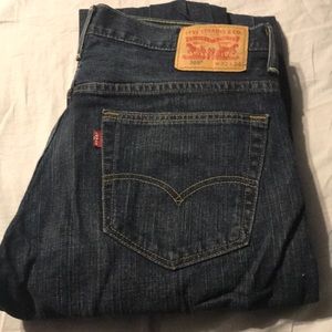 NWOT Men’s Sig. Levi’s. Relaxed Straight leg 32x34